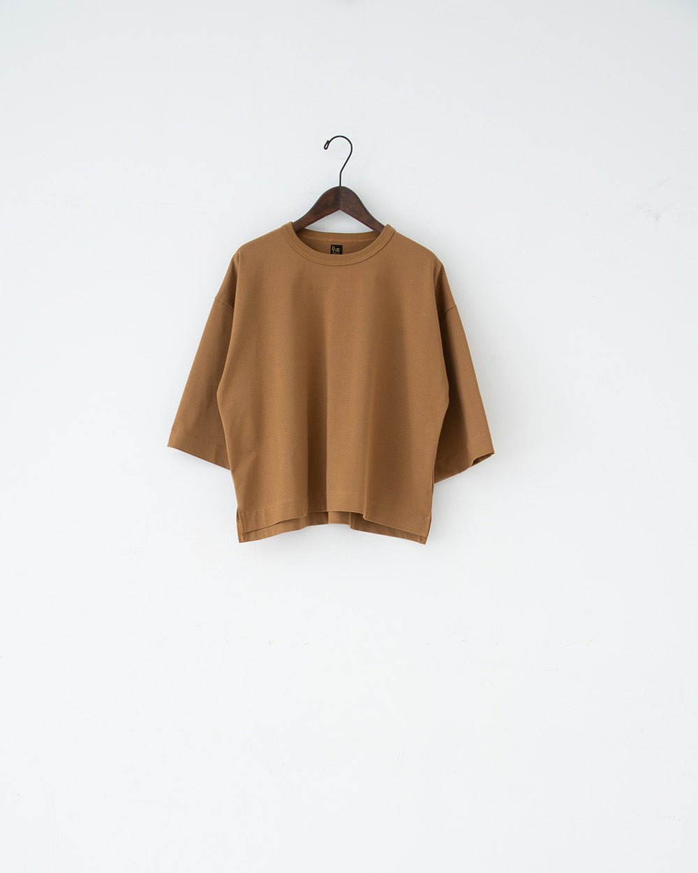 single jersey pullover shirt camel